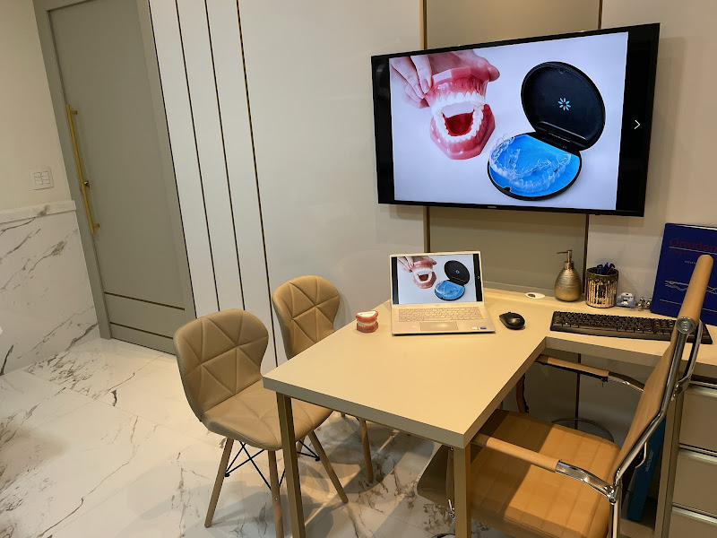 Foto 3 de Dra. Leidiana Braga