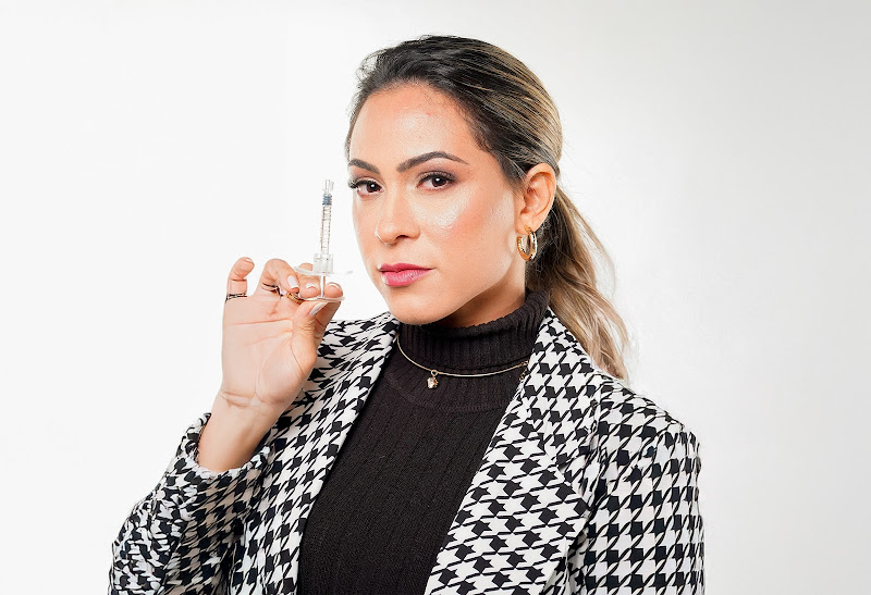 Foto 2 de Dra. Leila Fidelis - Harmonização Facial