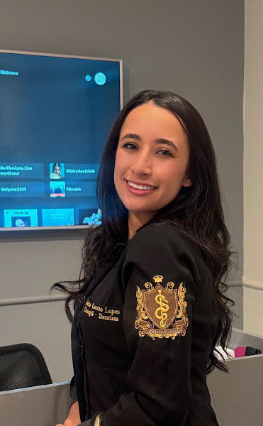 Foto de Dra Leticia Castro | Cirurgiã-Dentista