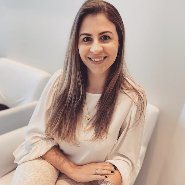 Foto 2 de Dra Letícia Lourenço