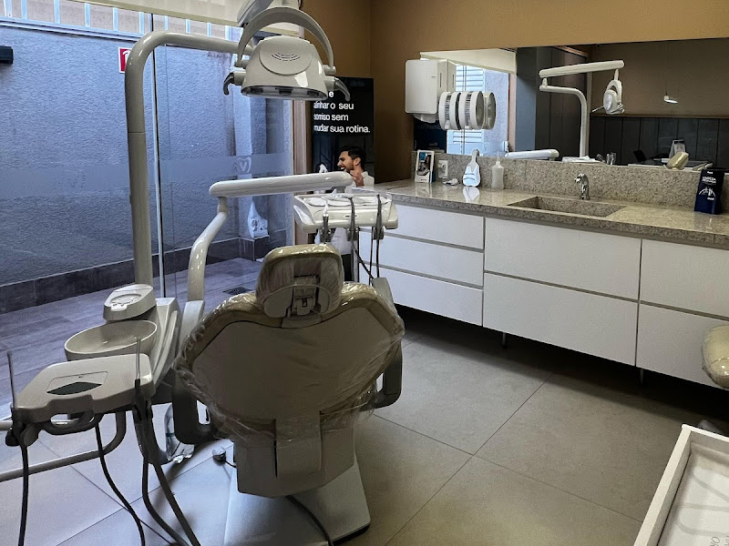 Foto 9 de Dra Letícia Marques |Dentista Londrina