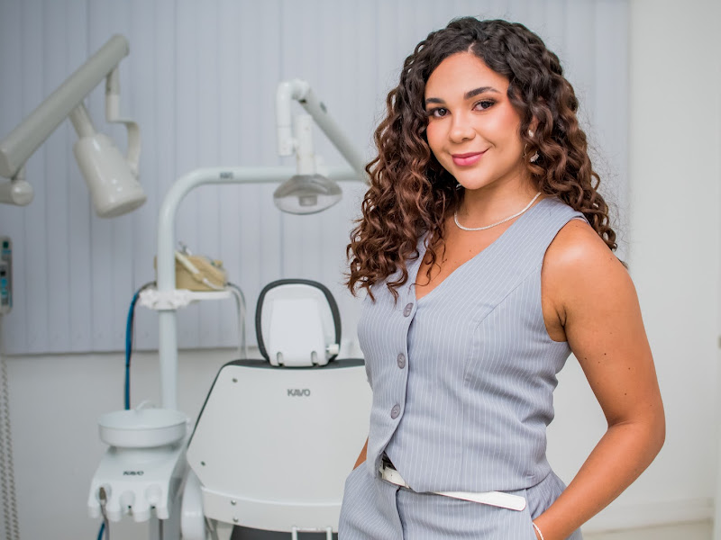 Foto de Dra. Letícia Nascimento Dentista