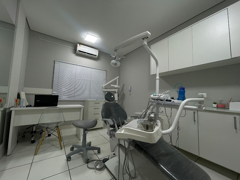 Foto 3 de Dra. Letícia Ribas - Dentista