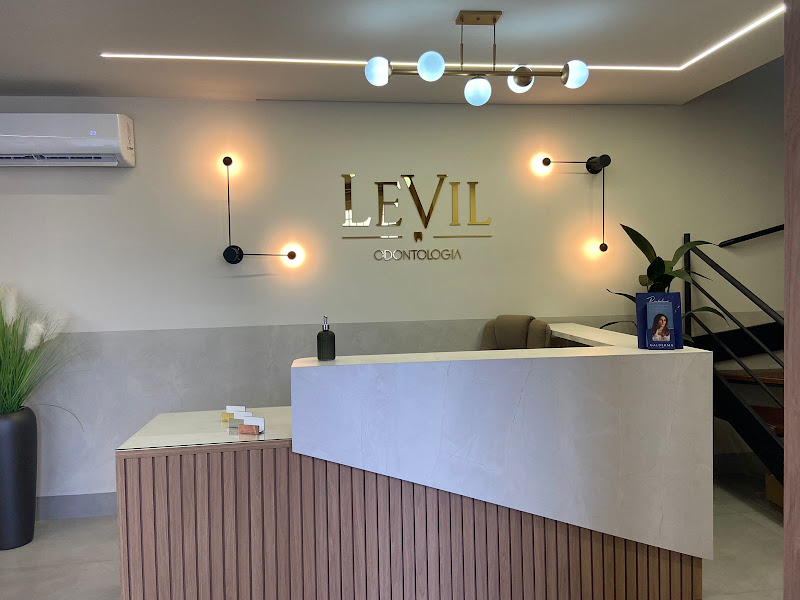 Foto 2 de Dra.Letícia Veloso -LeVil Odontologia