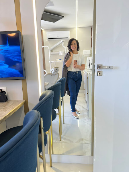 Foto 2 de Dra Lia Raquel - Próteses e implantes