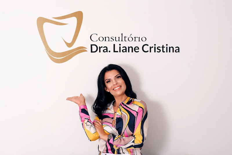 Foto 2 de Dra. Liane Cristina Da Silva Adultos & Crianças