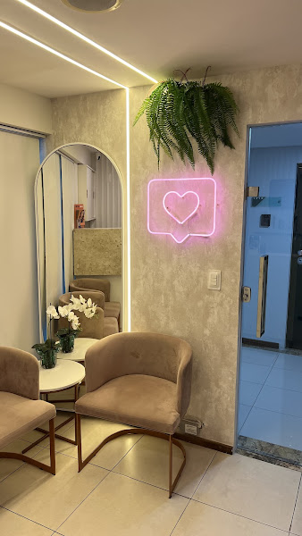 Foto 2 de Dra Liane Sobral - Periodontista