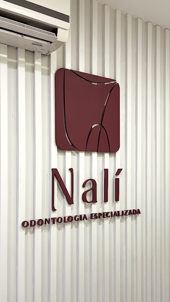 Foto 3 de Dra Liane Sobral - Periodontista