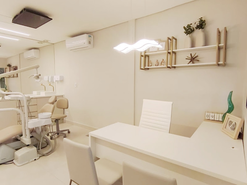 Foto 2 de Dra. Liciara Alves - Odontologia