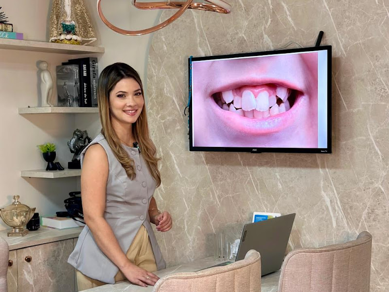 Foto de Dra Lirya Cavalcante - Dentista