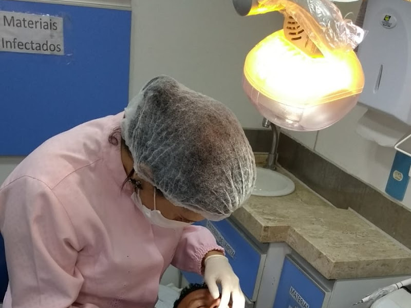 Foto 3 de Dra. Lívia Barros - Consultório Odontológico Odontomed