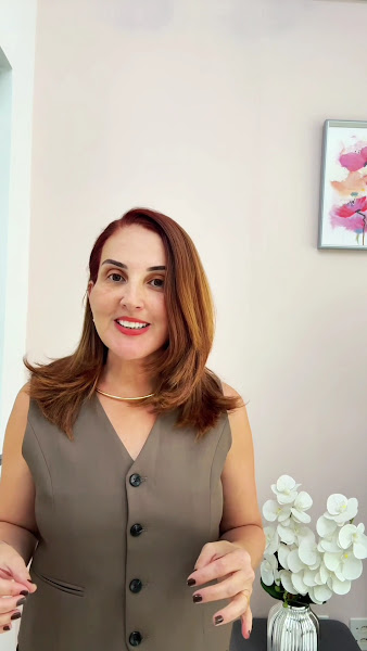 Foto 3 de Dra Livia : Há mais de 20 anos cuidando de Sorrisos com saúde, estética e excelência. Agende sua avaliação! 💎