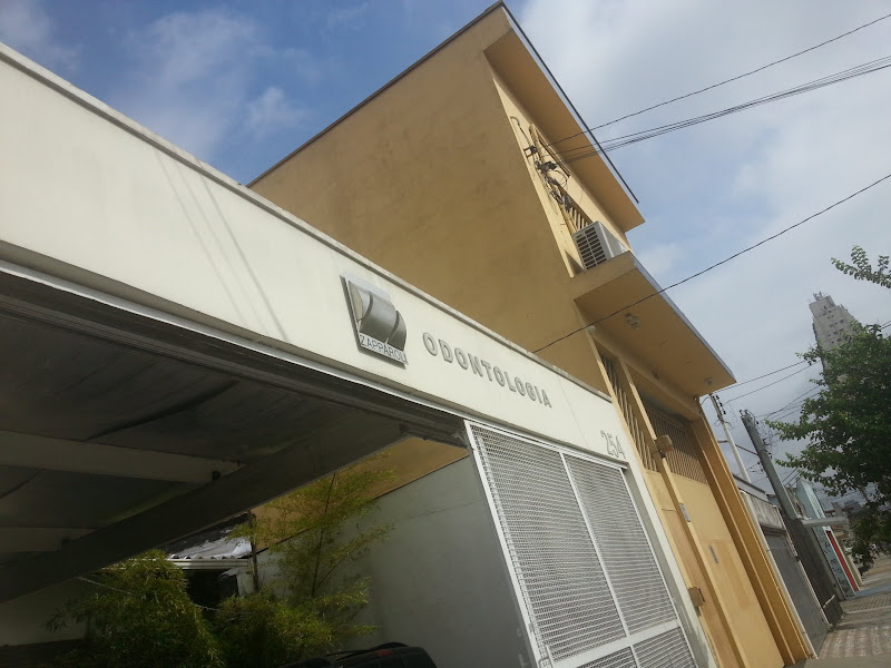 Foto 7 de Dra Livia : Há mais de 20 anos cuidando de Sorrisos com saúde, estética e excelência. Agende sua avaliação! 💎