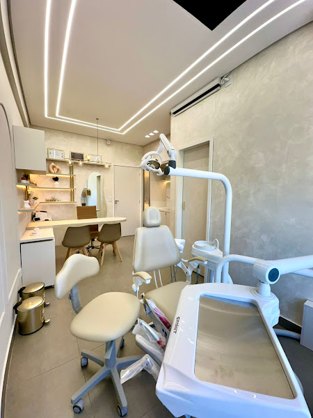 Foto 3 de Dra Lívia Melo | HARMONIZAÇÃO | BOTOX | BETIM