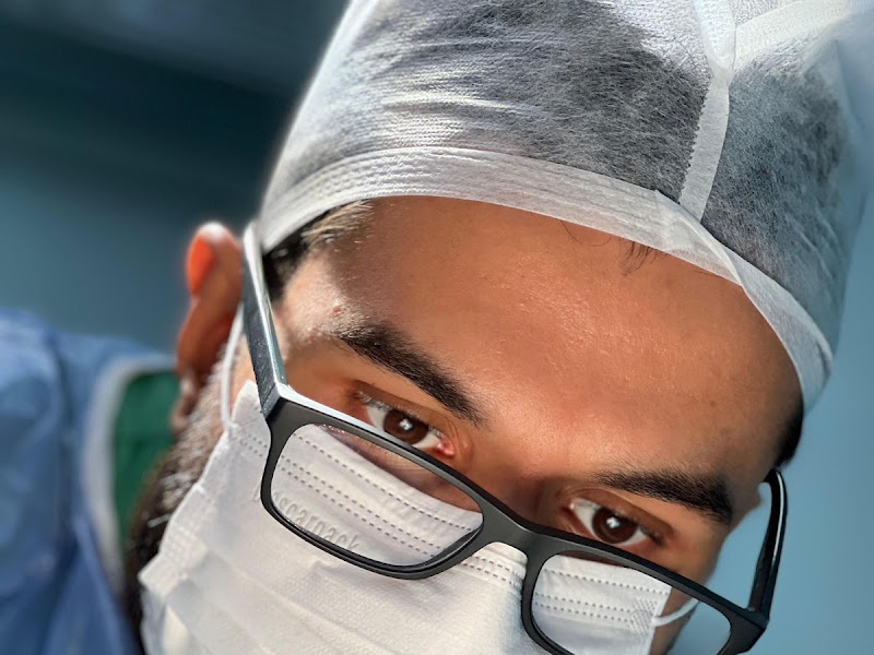 Foto 3 de Dra. Livia Prates, Cirurgião buco-maxilo-facial