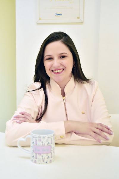 Foto 2 de Dra. Lívia Vieira