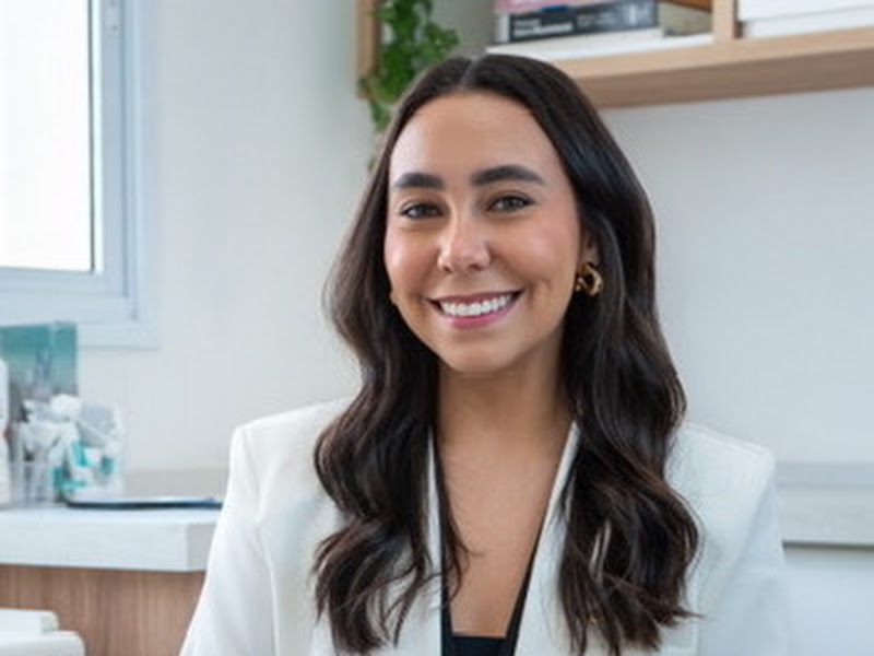 Foto de Dra. Lorena Carone | Dentista