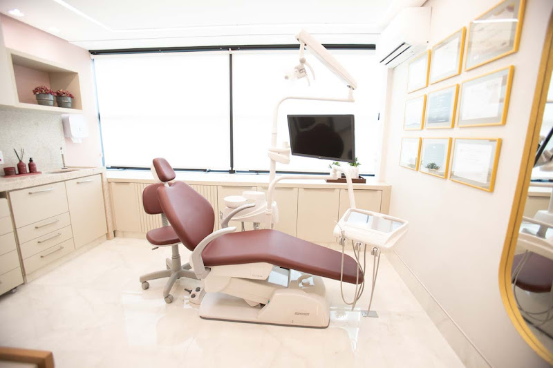 Foto 2 de Dra. Louise Raposo