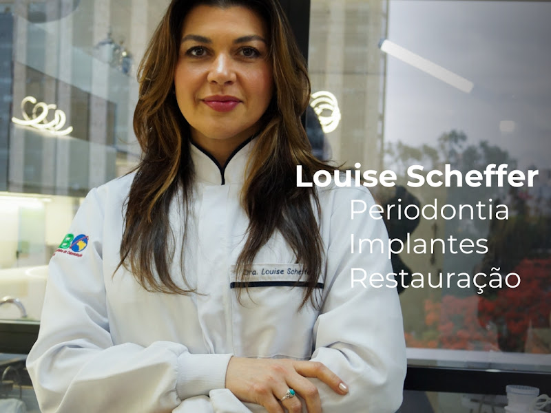 Foto de Dra. Louise Scheffer - Dentista no Centro