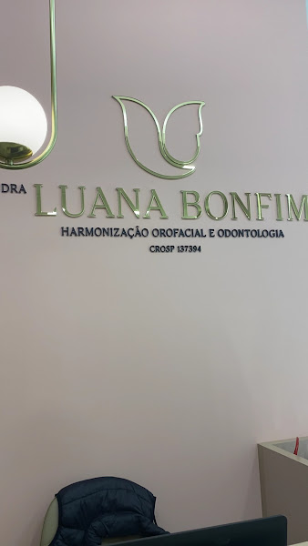 Foto 3 de Dra. Luana Bonfim - Harmonização Orofacial e odontologia.