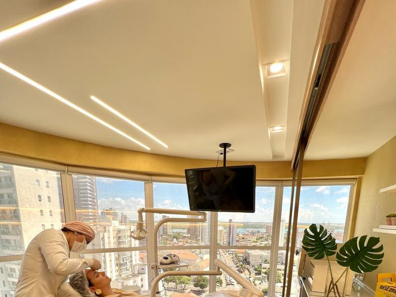 Foto 6 de Dra. Luana | Clínica Odontológica | Implantes | Aparelho | Clareamento | Restauração | Facetas | Dentista em Natal - RN