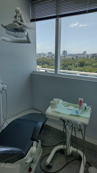 Foto 2 de Dra. Luana Cunha - Dentista / Harmonização Facial