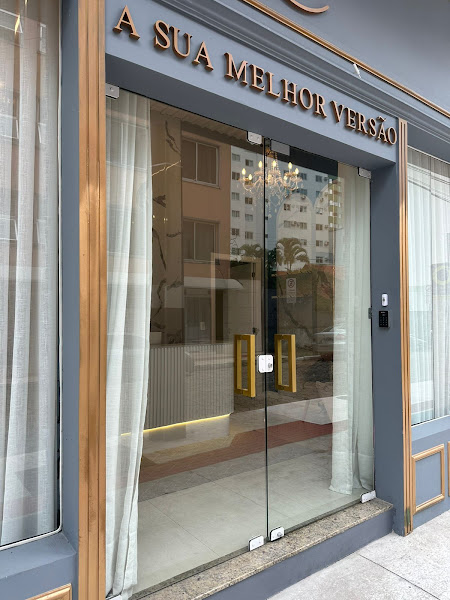 Foto 3 de Dra. Luana Ferreira - Referência em Harmonização Facial Masculina