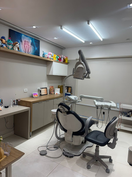 Foto 2 de Dra Luana Gonzaga | Dentista uberaba 24 horas | Limpeza dentária | Clareamento | Uberaba - MG