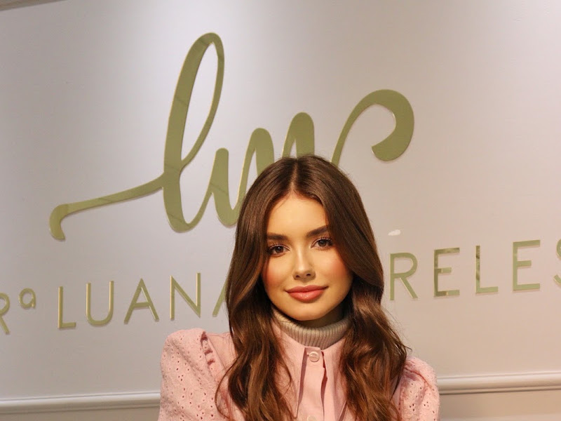 Foto de Dra. Luana Orsi Meireles de Barros | Otomodelação | Harmonização Facial