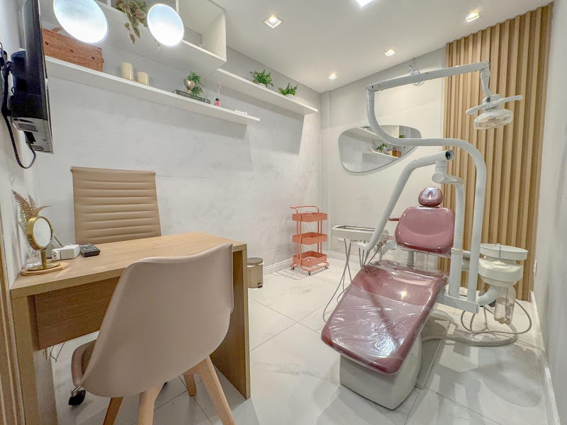 Foto 2 de Dra. Luanna Callado - Odontologia de Referência