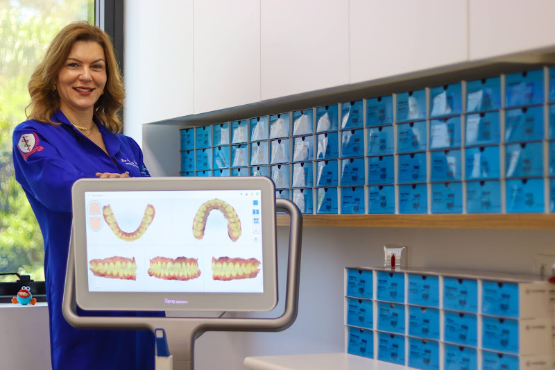 Foto 2 de Dra Luciana Bonfim Ortodontia Invisalign Doctor no Brooklin SP