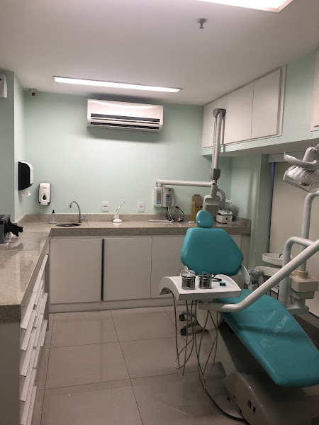 Foto 3 de Dra. Luciana Giesta - Endodontia - Microscopia - Norte Office