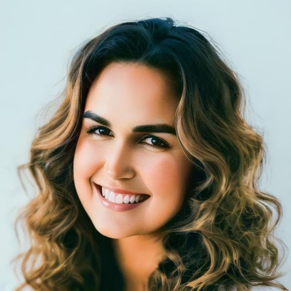 Foto 2 de Dra. Luciana Licinio, Ortodontista e Ortopedista Funcional dos Maxilares - Clima Odontologia