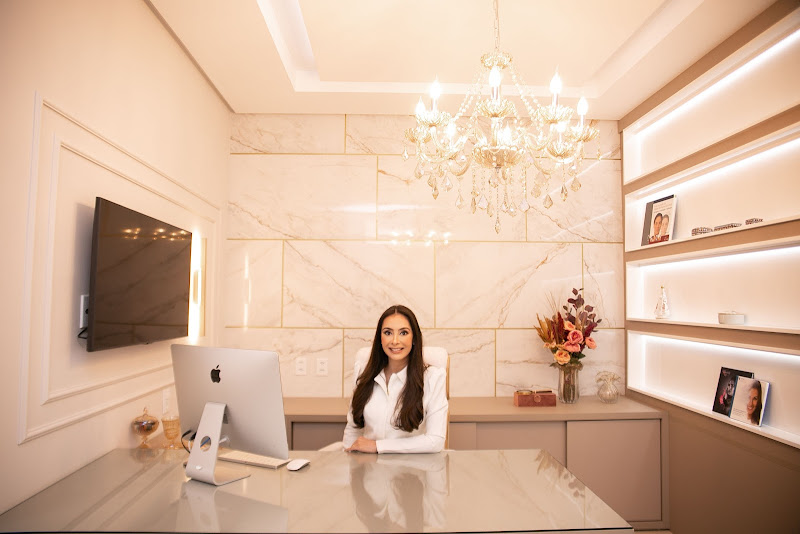 Foto 2 de Dra. Ludmilla Figueiredo - Dermatologista Parnaíba