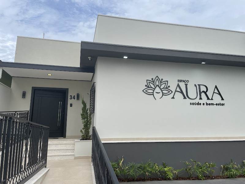 Foto 10 de Dra Luhara Carvalho - Dentista em Cuiabá