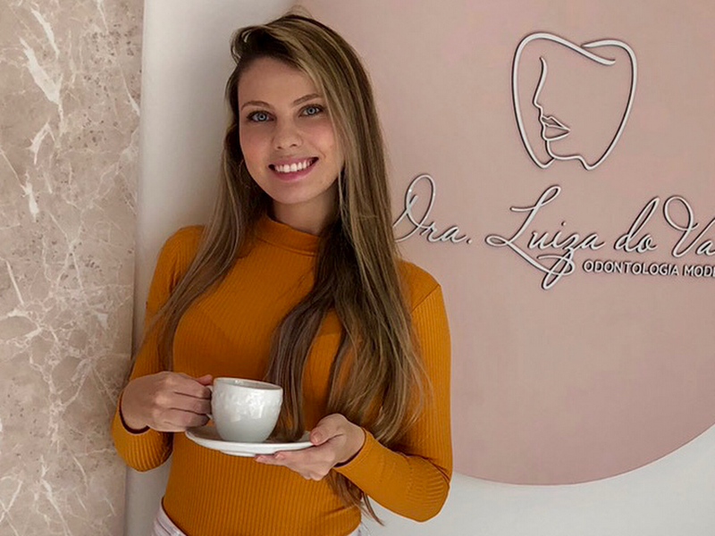 Foto de Dra. Luiza do Vale - Odontologia Moderna