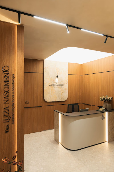 Foto 2 de Dra Luiza Nascimento, Harmonização facial e Odontologia
