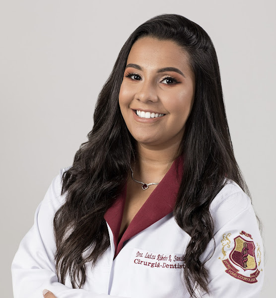 Foto 2 de Dra. Luiza Ribeiro Santiago