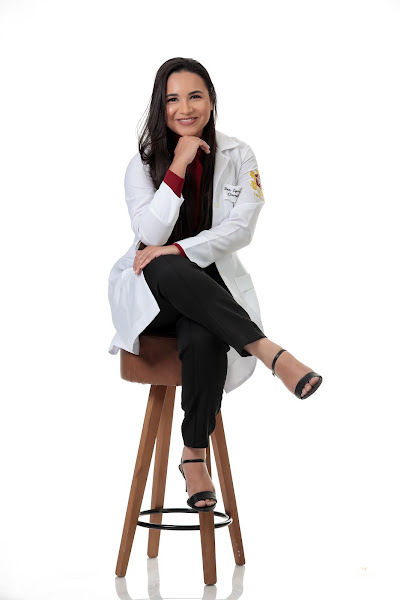 Foto 2 de Dra Lyandra Silva- Cirurgiã dentista