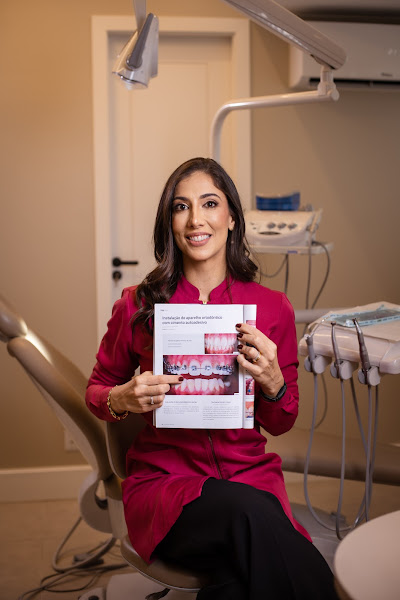 Foto 2 de Dra. Maíra Massuia | Ortodontista