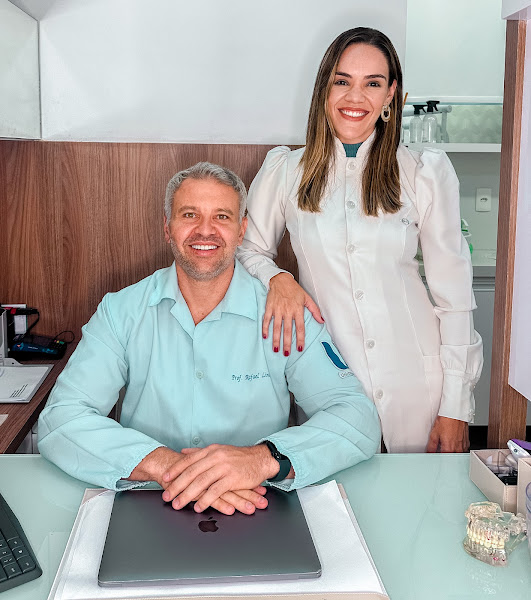 Foto 2 de Dra Maitê Magalhães e Dr. Rafael Linard