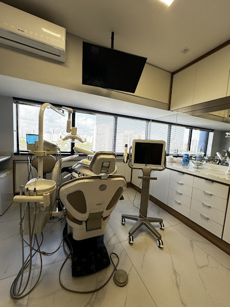 Foto 3 de Dra. Manoela Maia Odontologia Estética e Harmonização Orofacial