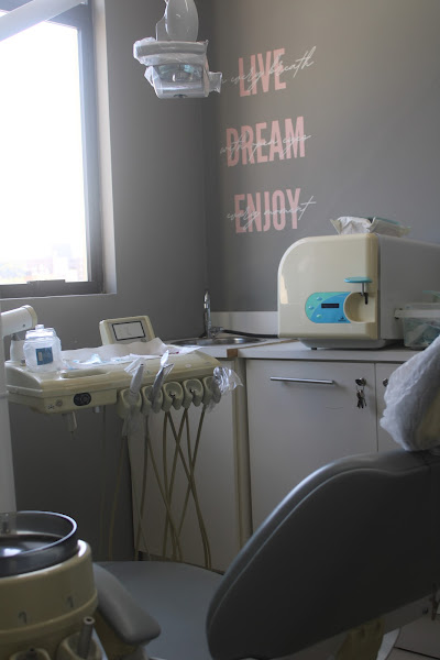 Foto 3 de Dra. Manoela Neves | Odontologia Integrada