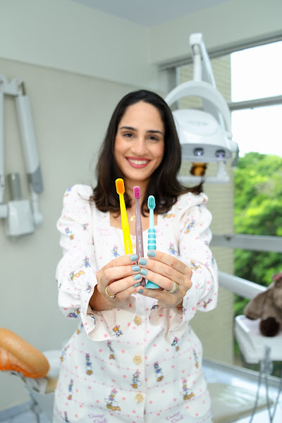 Foto 2 de Dra Manuela Brandão - Dentista de criança Itabuna