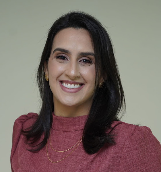 Foto 2 de Dra Manuela Pernambuco - Cirurgiã-dentista