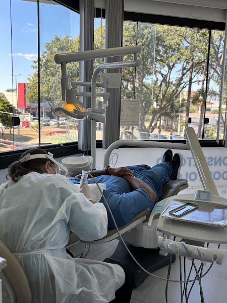 Foto 2 de Dra. Mara Lúcia Coelho Odontologia