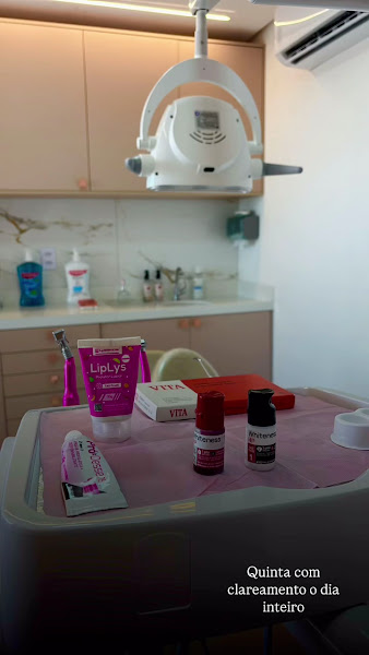 Foto 4 de Dra. Maraisa Silva- Cirurgiã Dentista- Campina Grande-PB