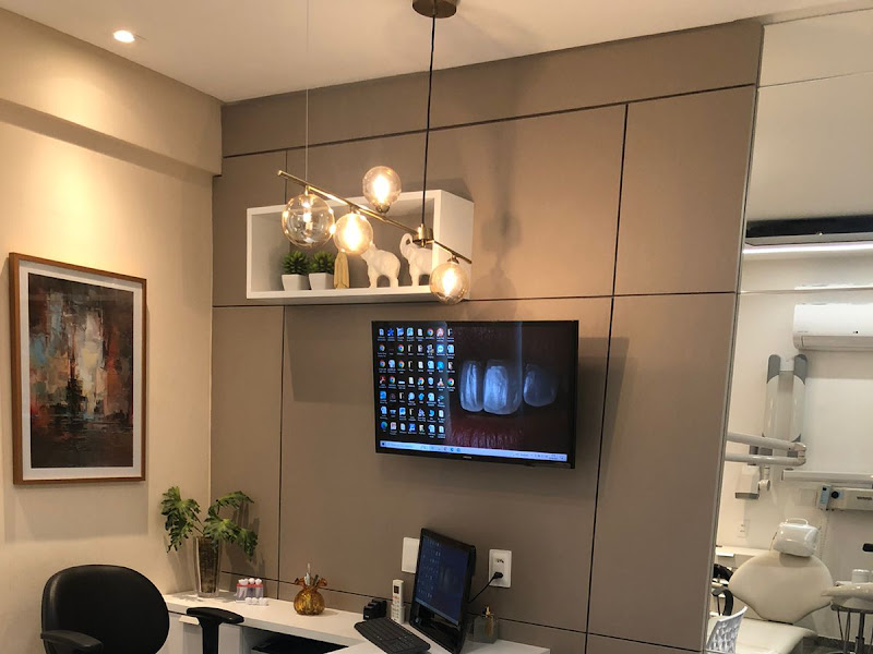 Foto 10 de Dra. Maraisa Silva- Cirurgiã Dentista- Campina Grande-PB