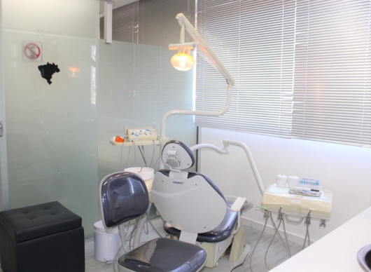 Foto 3 de Dra. Marcela Alves Pires, Dentista