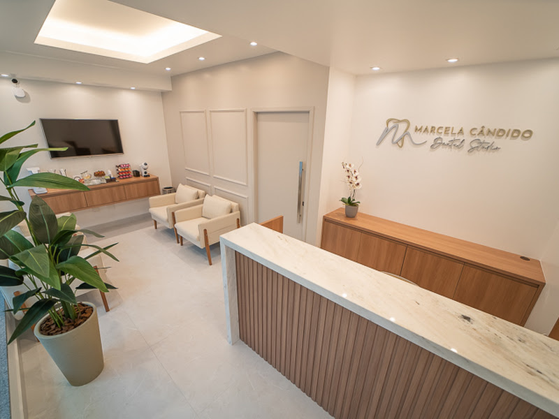 Foto 3 de Dra. Marcela Cândido - Dentista e Odontologia Especializada Poços de Caldas